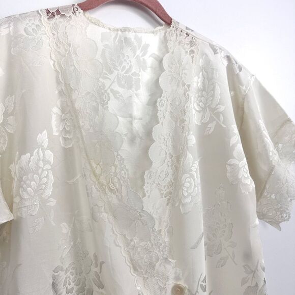 Vintage Victoria's Secret Gold Crown Label Lace Trim Satin Ivory Nightgown - Picture 8 of 16